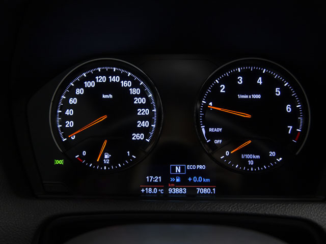 BMW Serie 1 118i color Negro. Año 2019. 100KW(136CV). Gasolina. En concesionario BMW Fuenteolid Valladolid de Valladolid