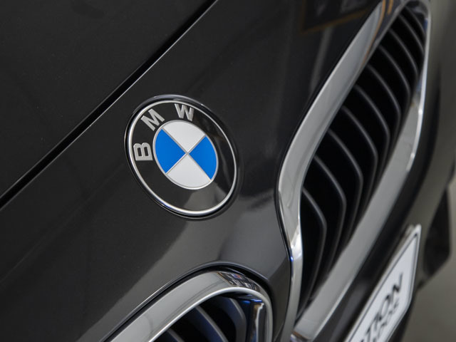 BMW Serie 1 118i color Negro. Año 2019. 100KW(136CV). Gasolina. En concesionario BMW Fuenteolid Valladolid de Valladolid