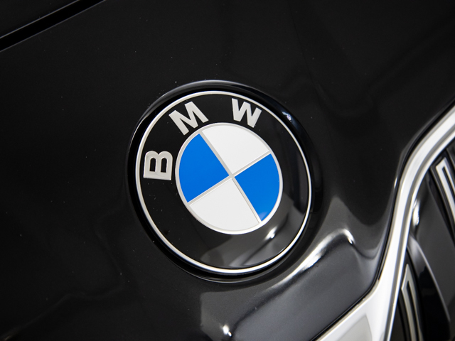 BMW Serie 7 740d color Negro. Año 2023. 220KW(299CV). Diésel. En concesionario BMW Fuenteolid Valladolid de Valladolid