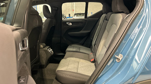 Volvo XC40 B3 G Plus Dark Auto 120 kW (163 CV) - 9 Volvo XC40 B3 G Ocasión 120 KW (163CV) - 9