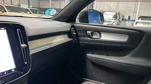 Volvo XC40 B3 G Plus Dark Auto 120 kW (163 CV) - 46 Volvo XC40 B3 G Ocasión 120 KW (163CV) - 46