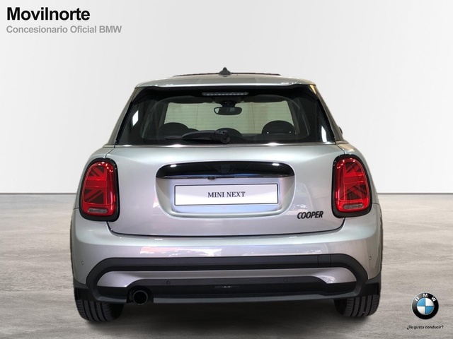 fotoG 4 del MINI MINI 5 Puertas Cooper 100 kW (136 CV) 136cv Gasolina del 2024 en Madrid