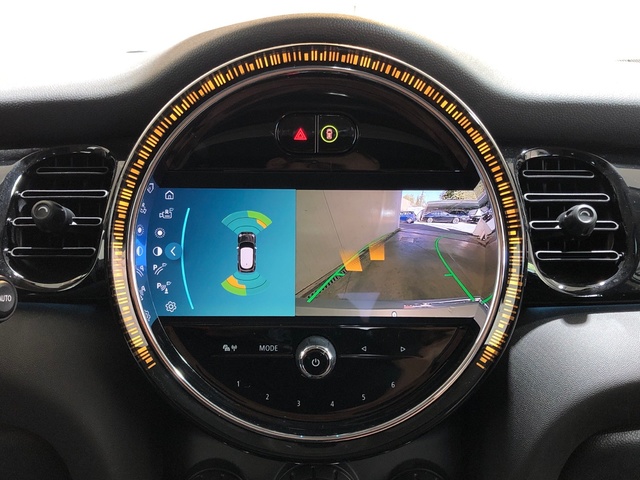 fotoG 22 del MINI MINI 5 Puertas Cooper 100 kW (136 CV) 136cv Gasolina del 2024 en Madrid