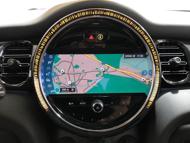 fotoG 23 del MINI MINI 5 Puertas Cooper 100 kW (136 CV) 136cv Gasolina del 2024 en Madrid