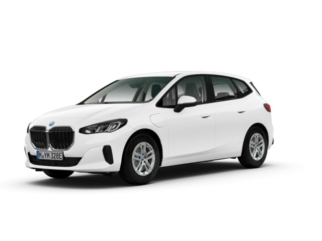 BMW Serie 2 225e Active Tourer color Blanco. Año 2024. 180KW(245CV). Híbrido Electro/Gasolina. En concesionario Movilnorte El Plantio de Madrid