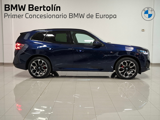 BMW X3 xDrive20d color Azul. Año 2025. 145KW(197CV). Diésel. En concesionario Automoviles Bertolin S.L. de Valencia
