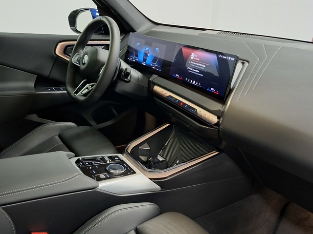 BMW X3 xDrive20d color Azul. Año 2025. 145KW(197CV). Diésel. En concesionario Automoviles Bertolin S.L. de Valencia