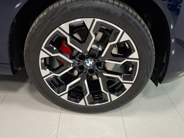 BMW X3 xDrive20d color Azul. Año 2025. 145KW(197CV). Diésel. En concesionario Automoviles Bertolin S.L. de Valencia