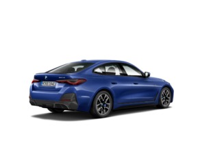 Fotos de BMW i4 eDrive40 color Azul. Año 2024. 250KW(340CV). Eléctrico. En concesionario Motri Motor Jaén de Jaén