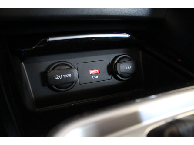 Foto 22 Kia XCeed 1.6 GDi PHEV eDrive 104 kW (141 CV)