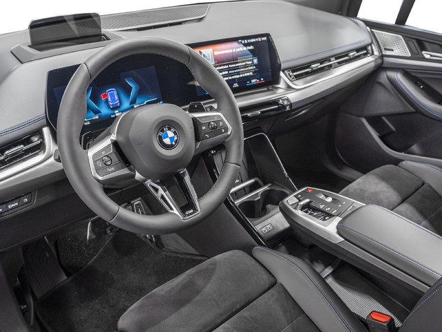 BMW Serie 2 218i Active Tourer color Azul. Año 2025. 100KW(136CV). Gasolina. En concesionario Caetano Cuzco, Salvatierra de Madrid