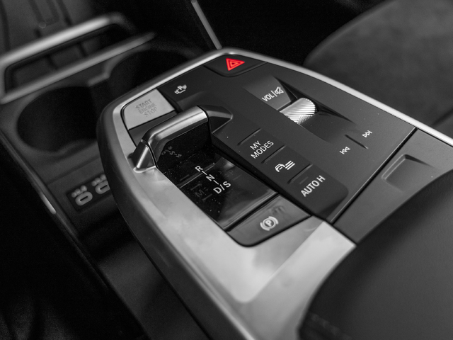 BMW Serie 2 218i Active Tourer color Azul. Año 2025. 100KW(136CV). Gasolina. En concesionario Caetano Cuzco, Salvatierra de Madrid