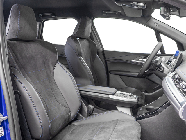 BMW Serie 2 218i Active Tourer color Azul. Año 2025. 100KW(136CV). Gasolina. En concesionario Caetano Cuzco, Salvatierra de Madrid