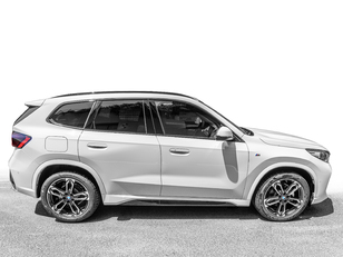 Fotos de BMW X1 sDrive18d color Blanco. Año 2025. 110KW(150CV). Diésel. En concesionario Caetano Cuzco, Alcalá de Madrid