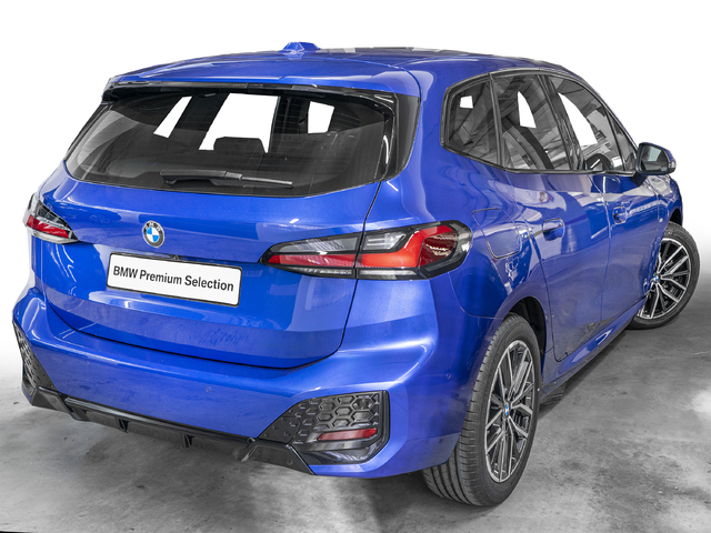 BMW Serie 2 218i Active Tourer color Azul. Año 2025. 100KW(136CV). Gasolina. En concesionario Caetano Cuzco, Alcalá de Madrid