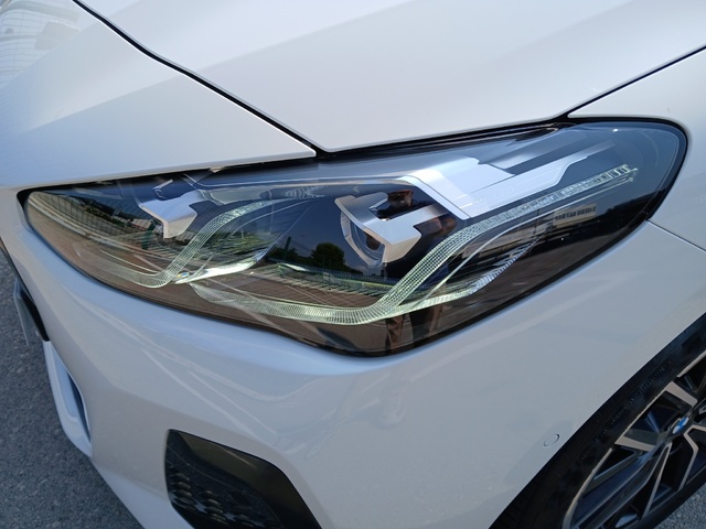 BMW Serie 2 218d Active Tourer color Blanco. Año 2023. 110KW(150CV). Diésel. En concesionario ALZIRA Automoviles Fersan, S.A. de Valencia