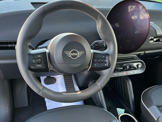 fotoG 12 del MINI MINI Cooper SE 160 kW (218 CV) 218cv Eléctrico del 2024 en Murcia