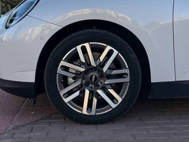 fotoG 15 del MINI MINI Cooper SE 160 kW (218 CV) 218cv Eléctrico del 2024 en Murcia