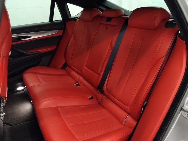 BMW M X6 M color Gris. Año 2018. 423KW(575CV). Gasolina. En concesionario Autoberón de La Rioja