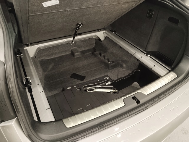 BMW M X6 M color Gris. Año 2018. 423KW(575CV). Gasolina. En concesionario Autoberón de La Rioja