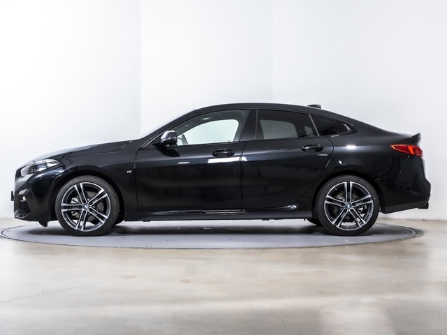 BMW Serie 2 218d Gran Coupe color Negro. Año 2020. 110KW(150CV). Diésel. En concesionario Oliva Motor Tarragona de Tarragona