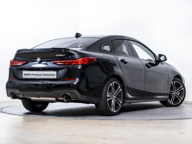 BMW Serie 2 218d Gran Coupe color Negro. Año 2020. 110KW(150CV). Diésel. En concesionario Oliva Motor Tarragona de Tarragona