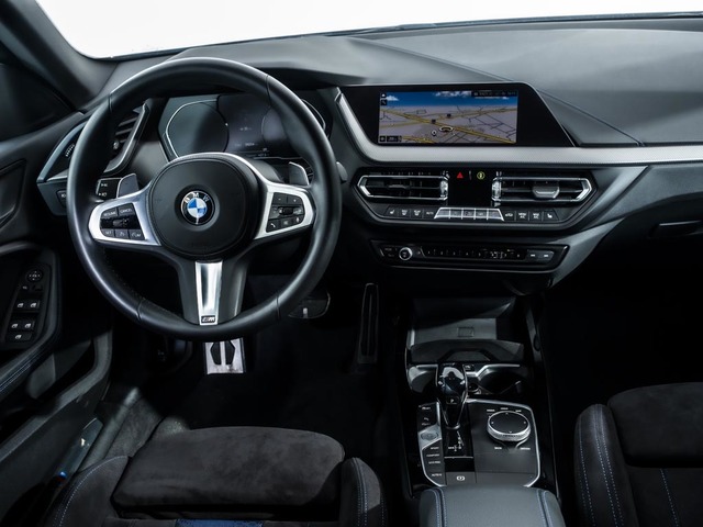 BMW Serie 2 218d Gran Coupe color Negro. Año 2020. 110KW(150CV). Diésel. En concesionario Oliva Motor Tarragona de Tarragona