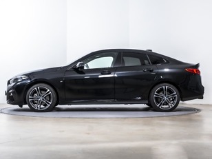 Fotos de BMW Serie 2 218d Gran Coupe color Negro. Año 2020. 110KW(150CV). Diésel. En concesionario Oliva Motor Tarragona de Tarragona
