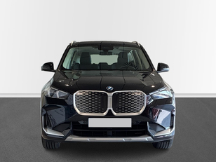 Fotos de BMW iX1 eDrive20 color Negro. Año 2025. 150KW(204CV). Eléctrico. En concesionario BMW Marcos Automoción de Valencia