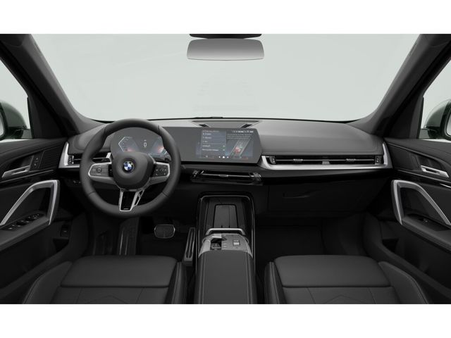 BMW X1 sDrive20i color Gris Plata. Año 2024. 125KW(170CV). Gasolina. En concesionario Caetano Cuzco, Salvatierra de Madrid