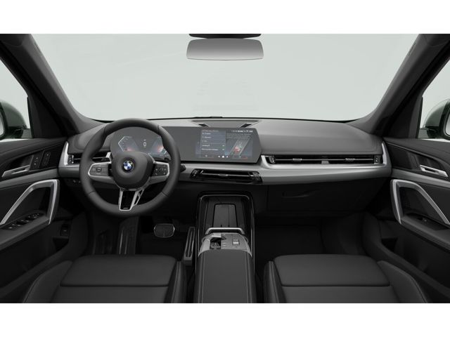 BMW X1 sDrive20d color Gris Plata. Año 2024. 120KW(163CV). Diésel. En concesionario Caetano Cuzco, Salvatierra de Madrid