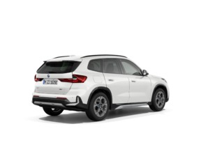 Fotos de BMW X1 xDrive30e color Blanco. Año 2024. 240KW(326CV). Híbrido Electro/Gasolina. En concesionario Motri Motor Jaén de Jaén