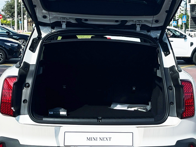 fotoG 16 del MINI MINI Countryman SE ALL4 230 kW (313 CV) 313cv Eléctrico del 2025 en Murcia