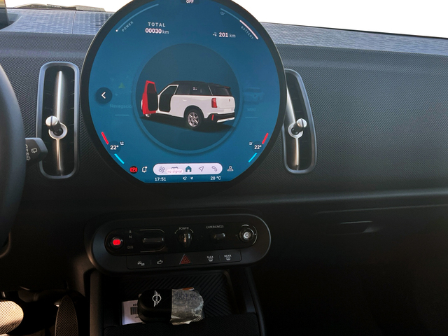 Foto 14 MINI  Countryman SE ALL4 230 kW (313 CV)