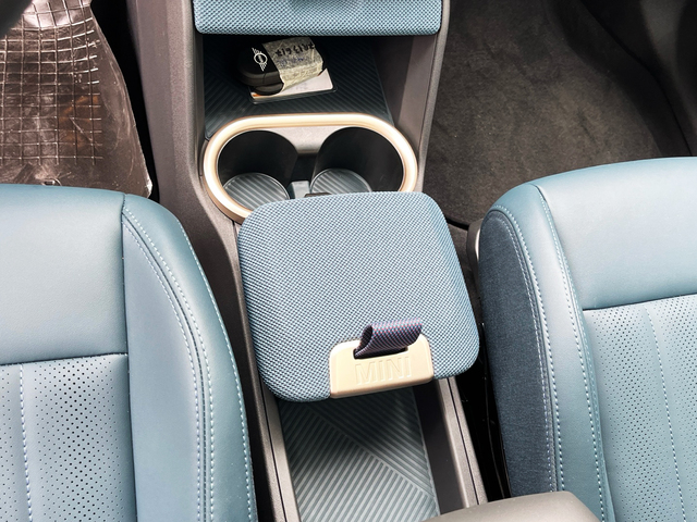 fotoG 13 del MINI MINI Countryman E 150 kW (204 CV) 204cv Eléctrico del 2025 en Murcia