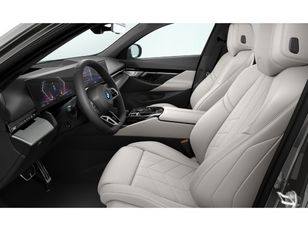 Fotos de BMW Serie 5 530e color Gris. Año 2025. 220KW(299CV). Híbrido Electro/Gasolina. En concesionario Movil Begar Petrer de Alicante