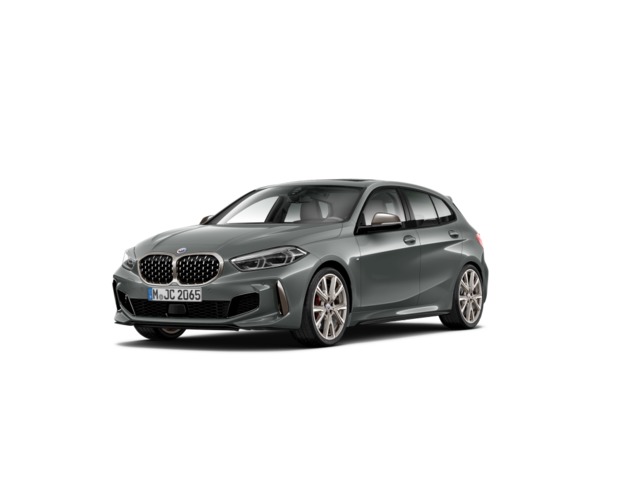 BMW Serie 1 M135i color Gris. Año 2022. 225KW(306CV). Gasolina. En concesionario Movilnorte El Plantio de Madrid