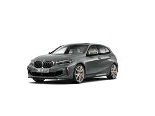 Fotos de BMW Serie 1 M135i color Gris. Año 2022. 225KW(306CV). Gasolina. En concesionario Movilnorte El Plantio de Madrid