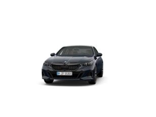 Fotos de BMW Serie 5 530e color Negro. Año 2025. 220KW(299CV). Híbrido Electro/Gasolina. En concesionario Movilnorte El Plantio de Madrid