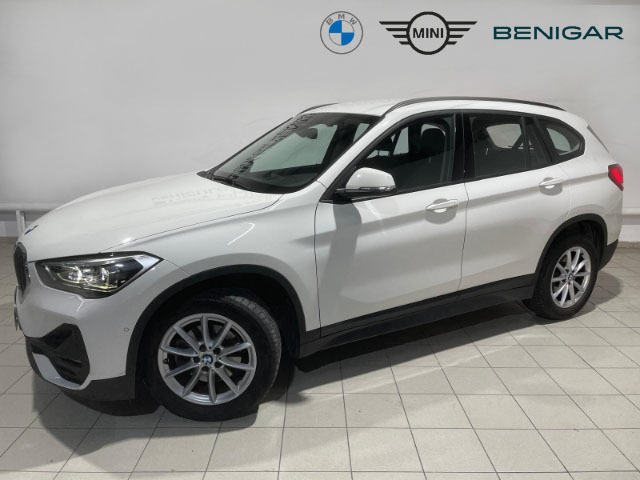 BMW X1 sDrive18d color Blanco. Año 2019. 110KW(150CV). Diésel. En concesionario Hispamovil Elche de Alicante