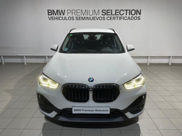 BMW X1 sDrive18d color Blanco. Año 2019. 110KW(150CV). Diésel. En concesionario Hispamovil Elche de Alicante