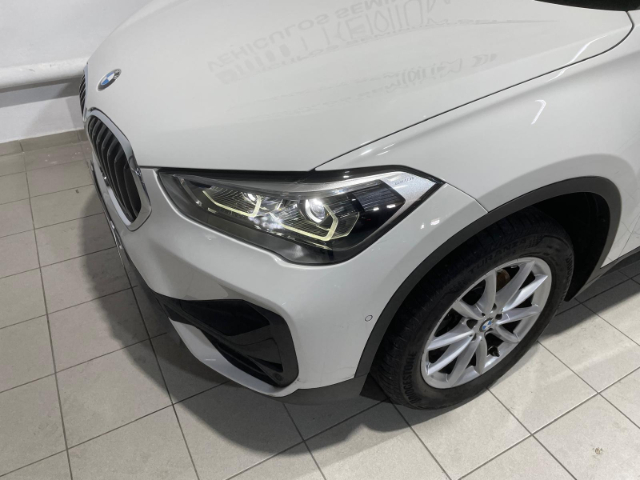 BMW X1 sDrive18d color Blanco. Año 2019. 110KW(150CV). Diésel. En concesionario Hispamovil Elche de Alicante