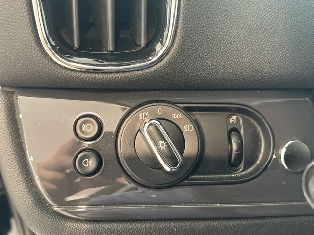 fotoG 26 del MINI MINI Countryman Cooper 100 kW (136 CV) 136cv Gasolina del 2021 en Burgos