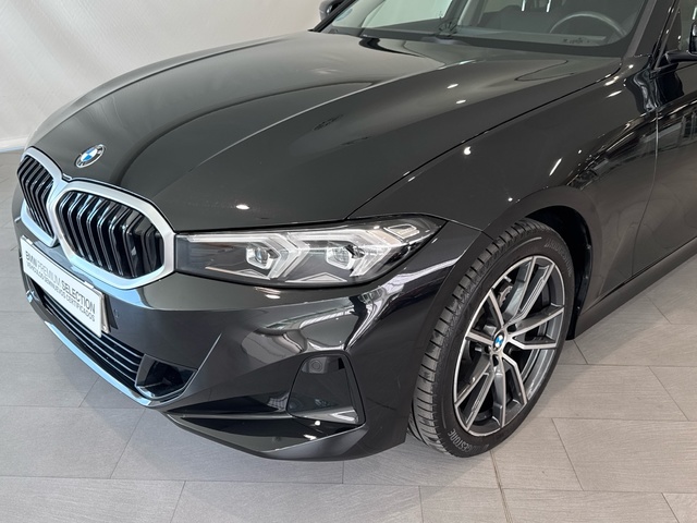 BMW Serie 3 320d Touring color Negro. Año 2024. 140KW(190CV). Híbrido Electro/Diesel. En concesionario Motor Gorbea de Álava