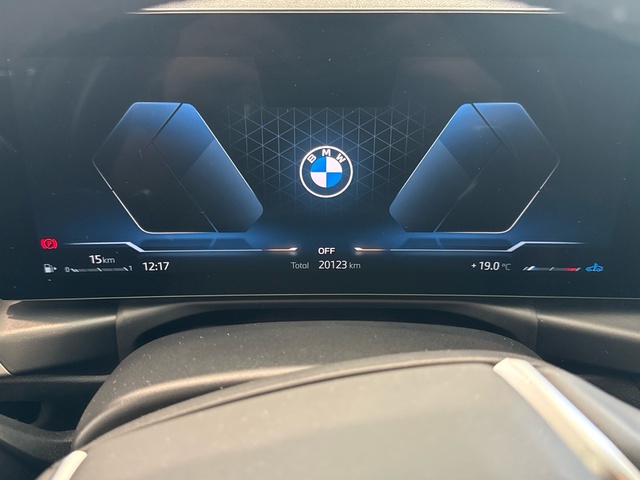 BMW Serie 3 320d Touring color Negro. Año 2024. 140KW(190CV). Híbrido Electro/Diesel. En concesionario Motor Gorbea de Álava