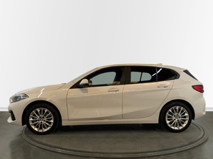Fotos de BMW Serie 1 118d color Blanco. Año 2024. 110KW(150CV). Diésel. En concesionario Proa Premium Palma de Baleares