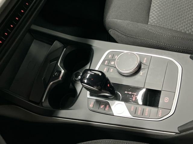 BMW Serie 1 118d color Blanco. Año 2024. 110KW(150CV). Diésel. En concesionario Proa Premium Palma de Illes Balears