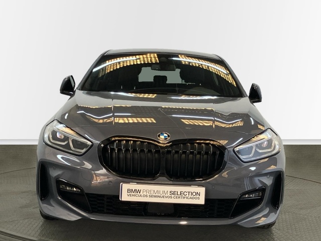 BMW Serie 1 118d color Gris. Año 2024. 110KW(150CV). Diésel. En concesionario Proa Premium Palma de Illes Balears