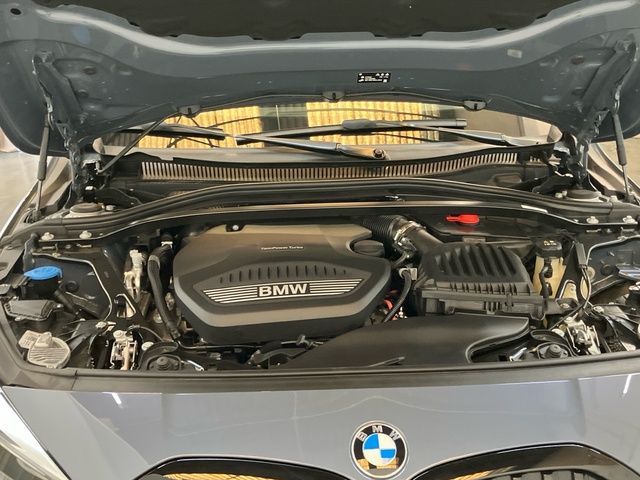 BMW Serie 1 118d color Gris. Año 2024. 110KW(150CV). Diésel. En concesionario Proa Premium Palma de Illes Balears