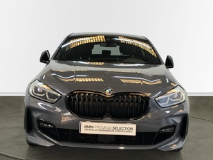 Fotos de BMW Serie 1 118d color Gris. Año 2024. 110KW(150CV). Diésel. En concesionario Proa Premium Palma de Illes Balears